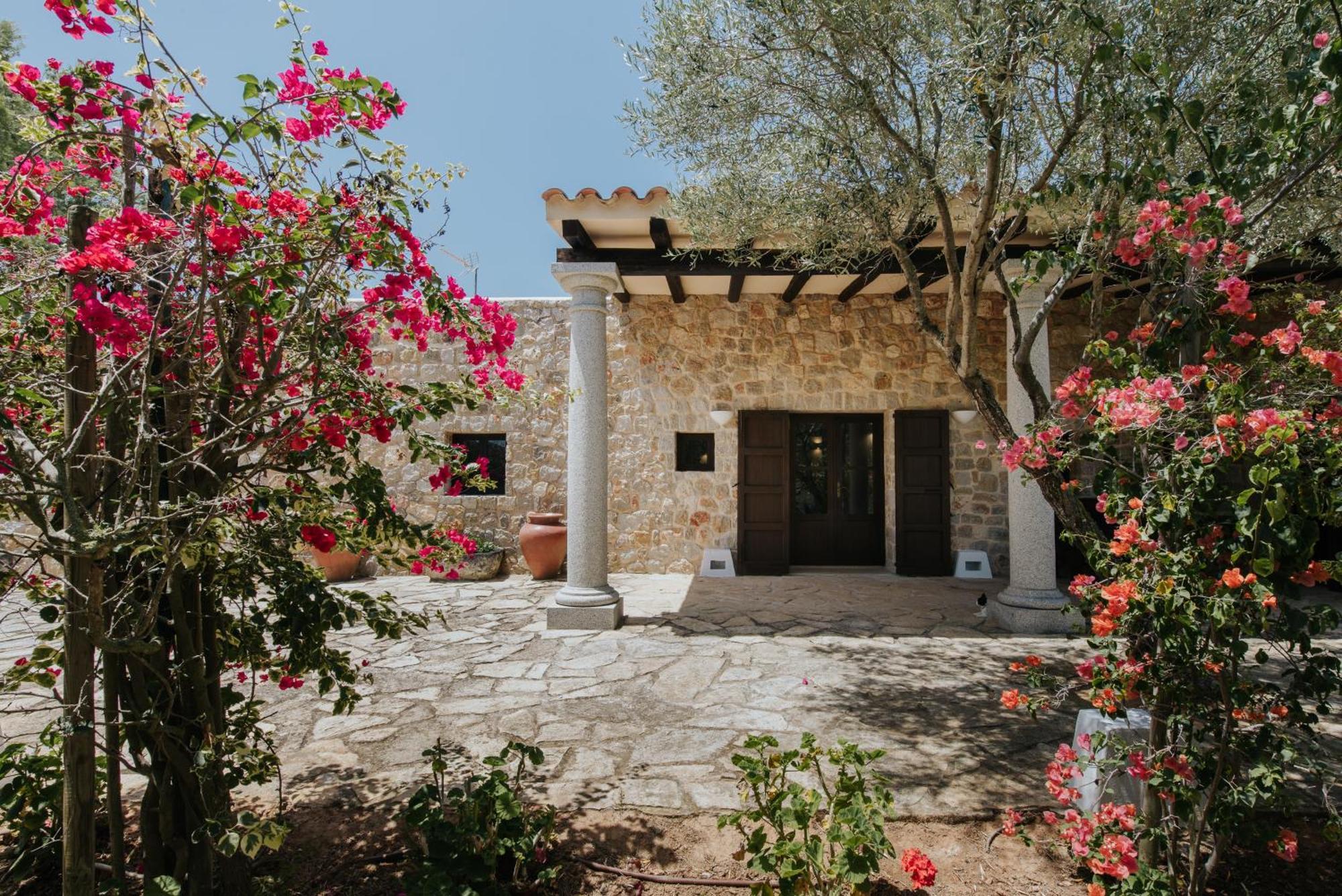 Villa & Guesthouse Paissa D'En Bernat Cala Tarida  Exterior foto